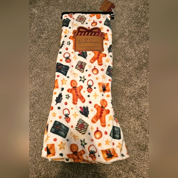 Gingerbread Man Plush Throw Blanket Christmas Holiday 50x70 NWT - Picture 2 of 3